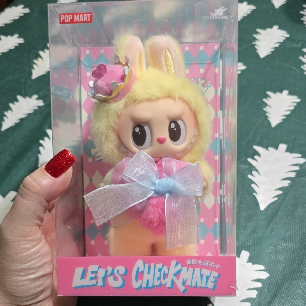Pop Mart Queen Labubu - Authentic